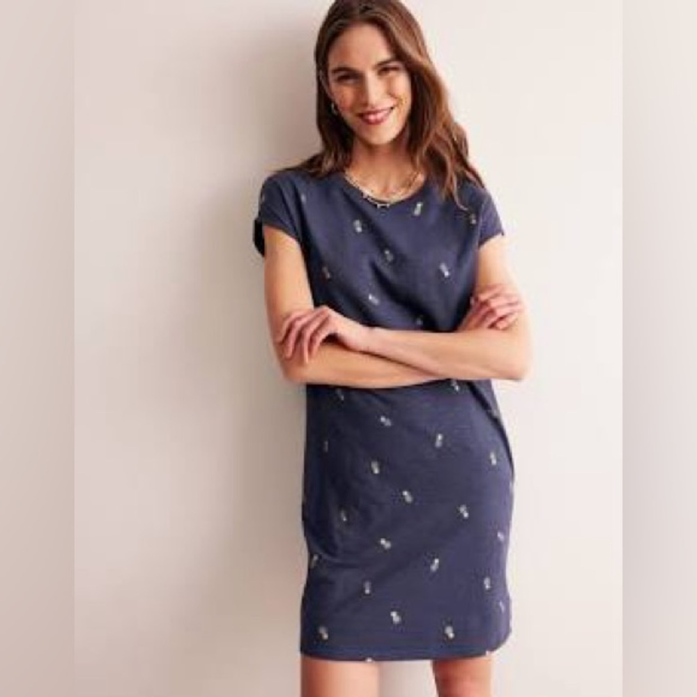Boden T-shirt Dress with Gold Pineapples